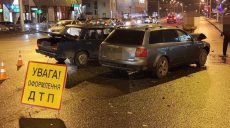 На перехресті Вернадського та Малом’ясницької ДТП з травмованими