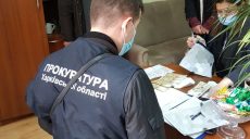 Полицейский получил 10 тысяч за оформление пенсии коллеге