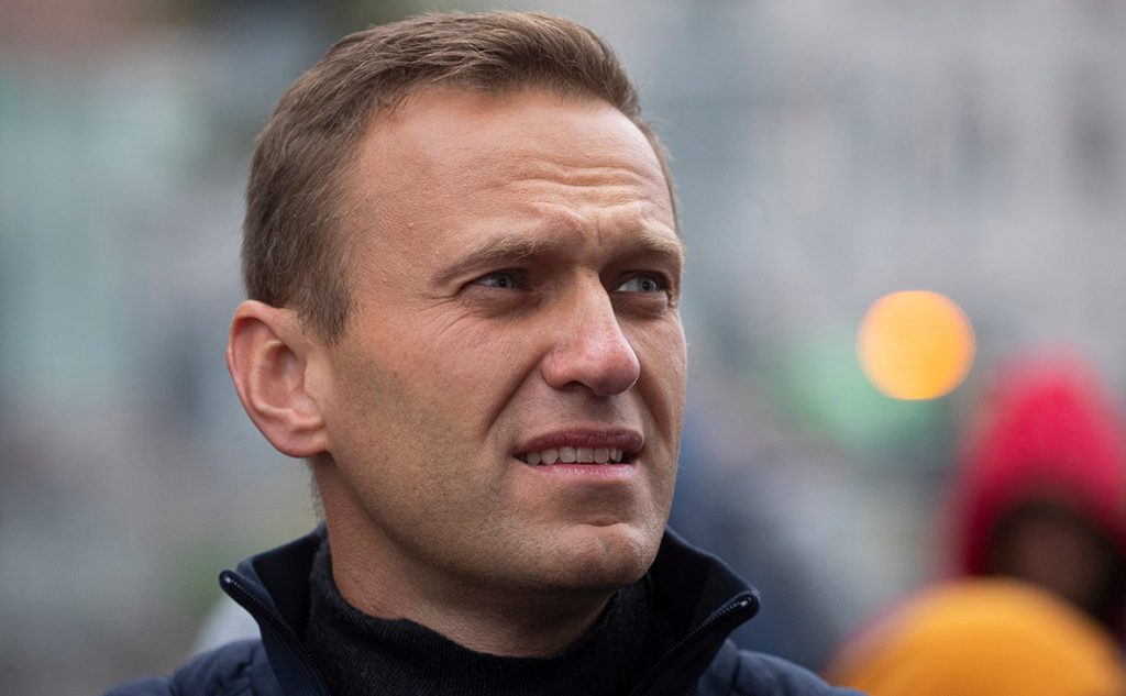 Навальный заявил, что он не в тюрьме, а в космосе (фото)