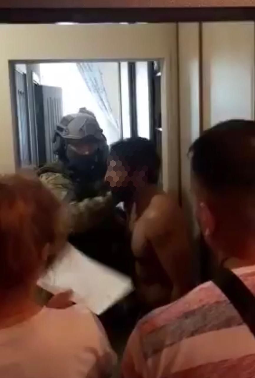 Гражданин Индии пытался незаконно переправить в Украину своих соотечественников