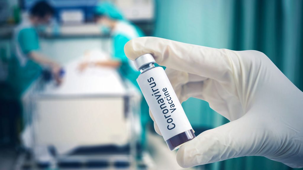 Pfizer и BioNTech подали заявку на использование вакцины от коронавируса в Европе