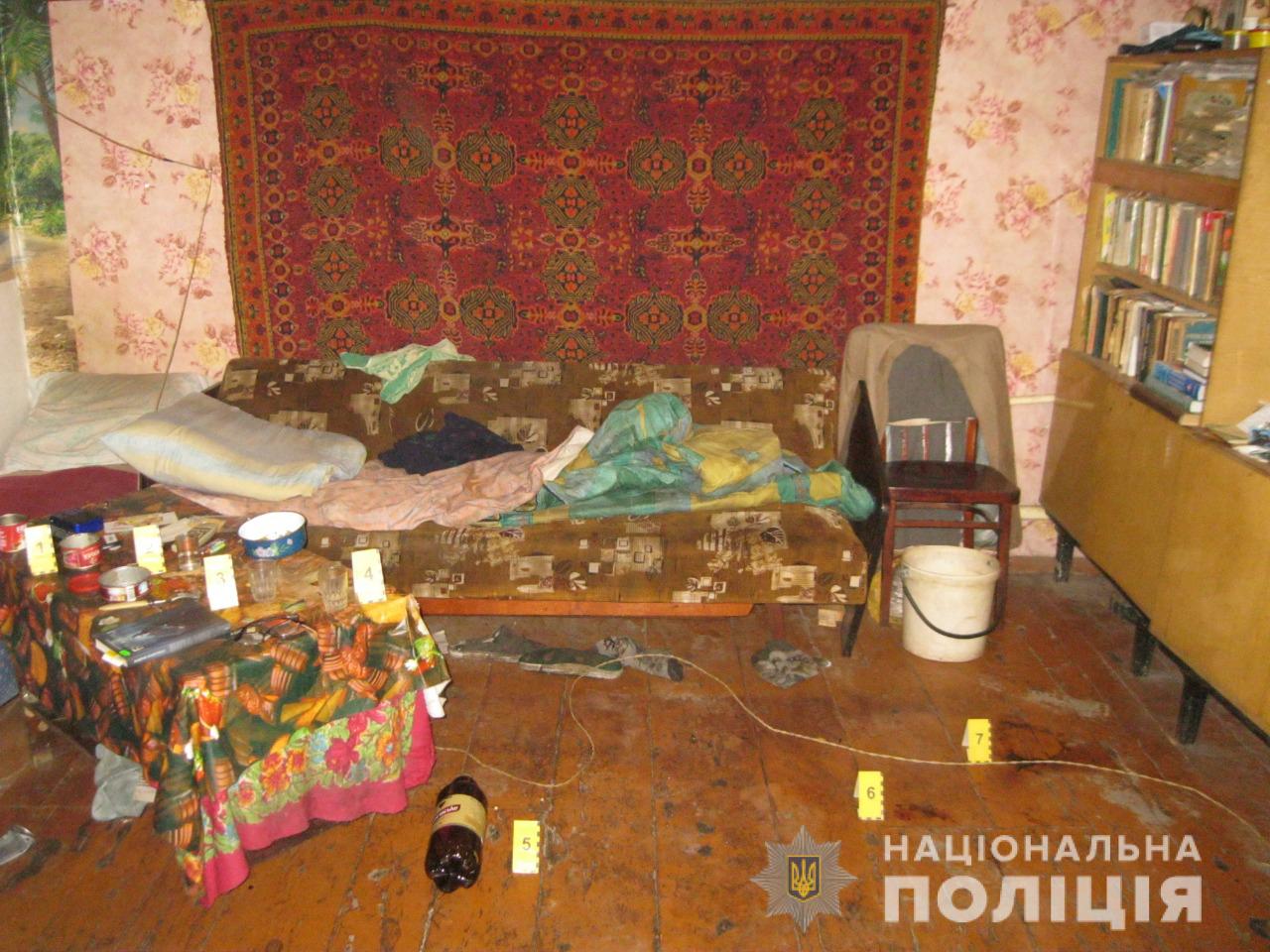 В Изюме пьяный мужчина на смерть избил своего товарища