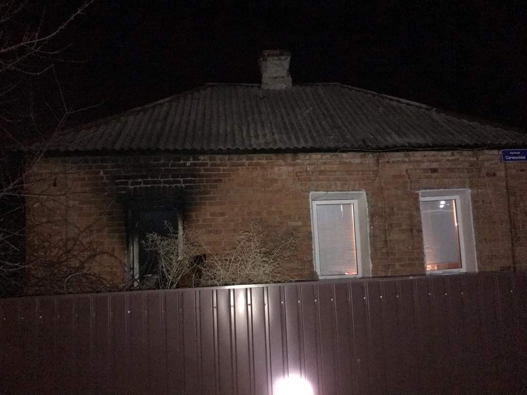 В Харькове горел частный дом