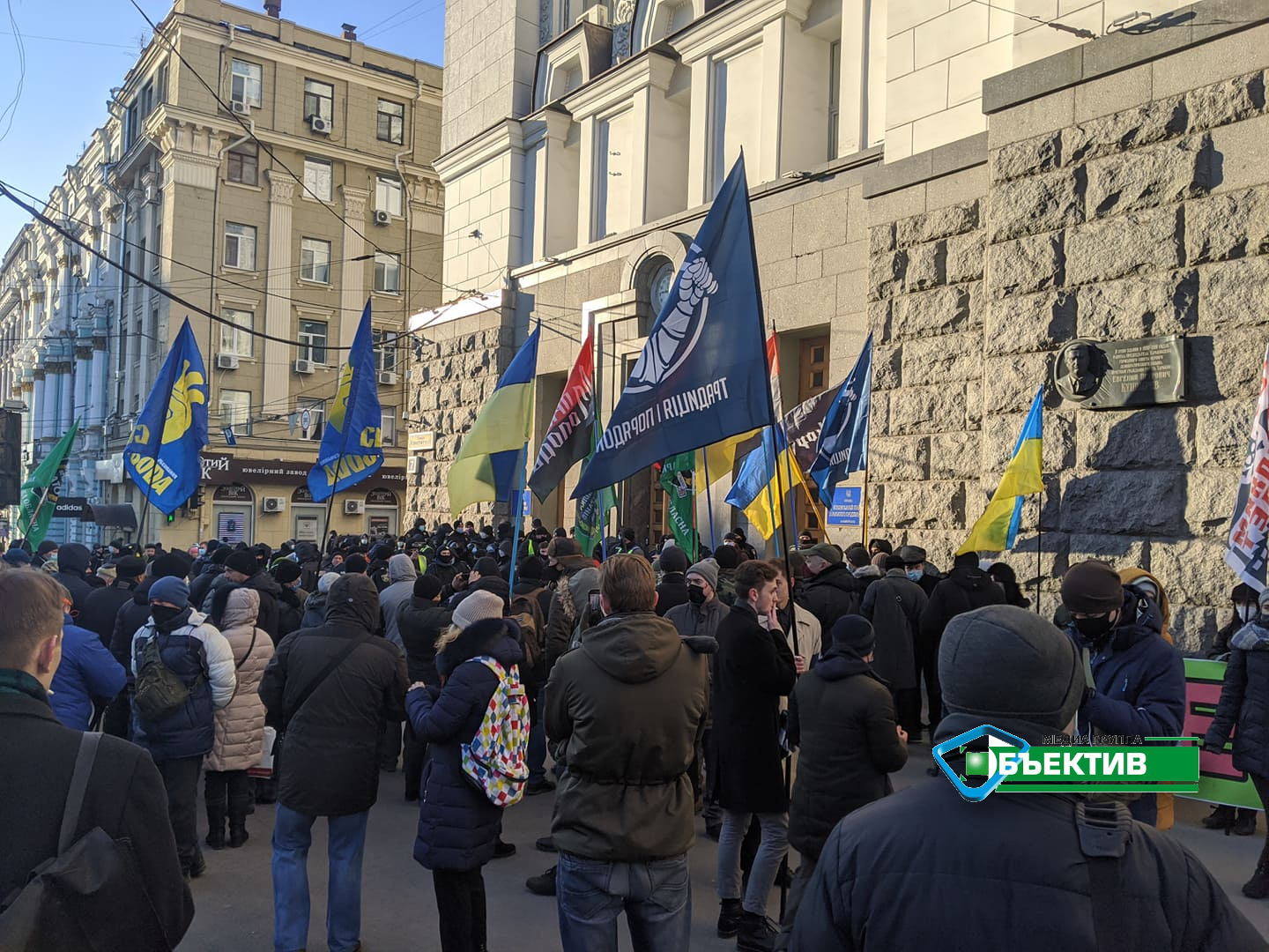 Перед сессией горсовета — пикеты (фоторепортаж)