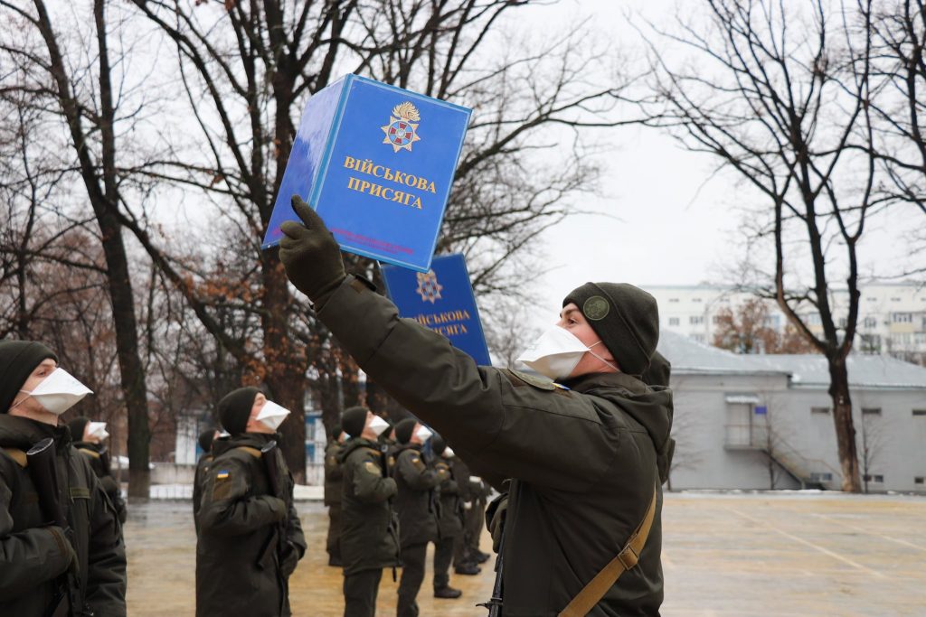 В Харькове призывники-нацгвардейцы приняли присягу (фото)