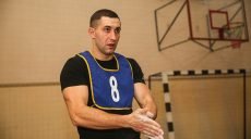В академии Нацгвардии прошел чемпионат по подтягиванию на перекладине (фото)