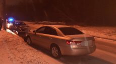 Водитель Hyundai , обгоняя Daewoo, не выдержал дистанцию (фото)