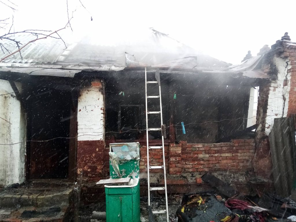 На Харьковщине на пожаре пострадал мужчина (фото)