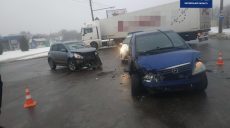 В Харькове в ДТП травмированы два водителя (фото)