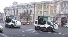 У Харкові похвалилися новими тролейбусами та зимовою технікою (відео)
