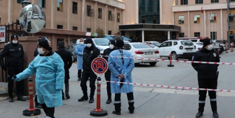 Взрыв кислородного аппарата в больнице Турции унес жизни 9 больных COVID-19