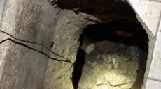 В Мексике женатый мужчина прокопал подземный ход из своего дома в спальню любовницы