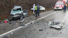 Полиция сообщила подробности масштабного ДТП на трассе под Харьковом (фото)