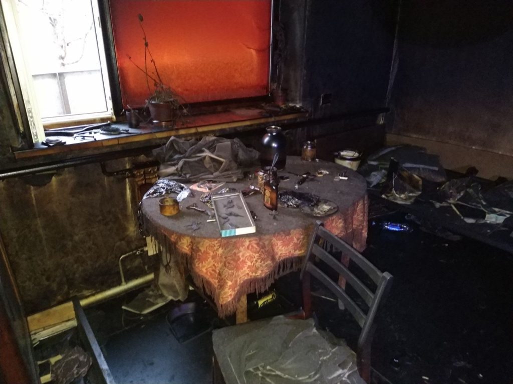 На пожаре под Харьковом погиб человек (фото)