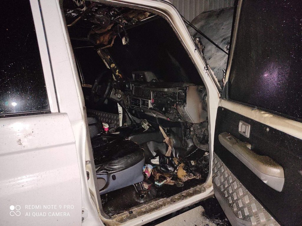 Спасатели почти час тушили горевшую Toyota (фото)