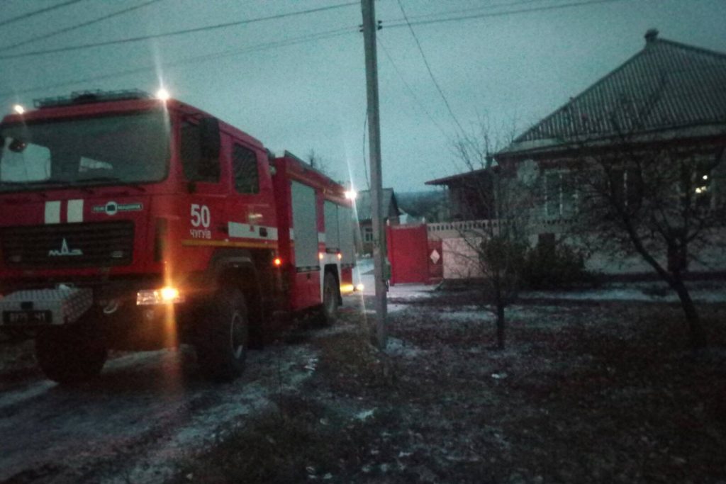 Спасатели потушили пожар в подвале частного дома (фото)