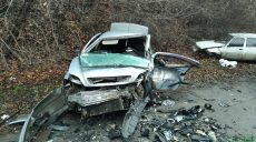 На місце масштабної ДТП під Харковом прибули родичі постраждалих (фото)