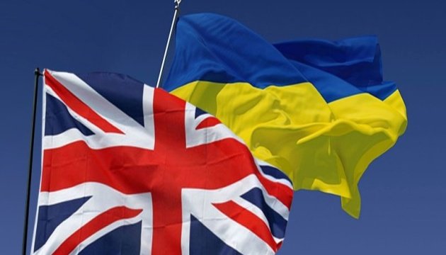 Украинцам не запретили летать в Британию, несмотря на новый штамм коронавируса
