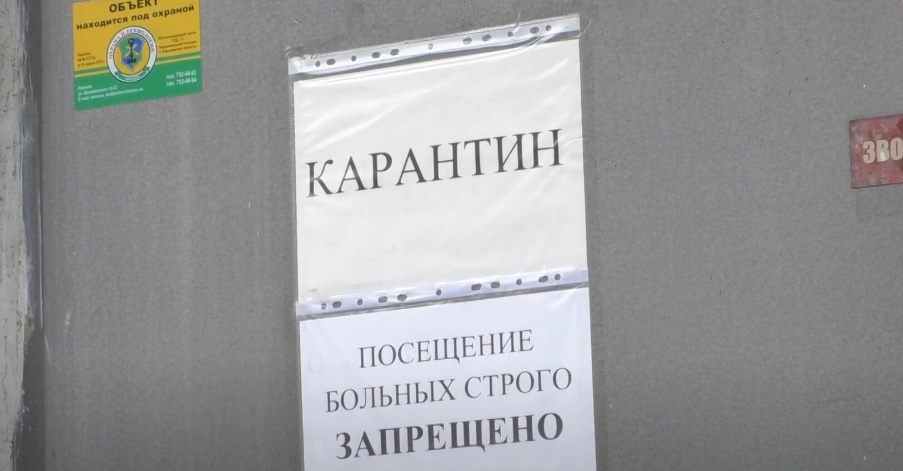 Відмовляють лікарі або ж захворюваність спадає: кількість тестувань на COVID зменшилася на 40%