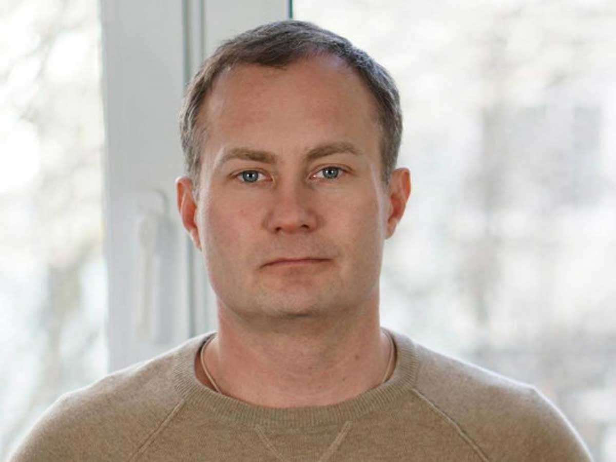 Вывозя посольства из Киева «цивилизованный Запад», этот «защитник» ценностей свободы и демократии» как будто расчищает Путину плацдарм для нападения, — Сергей Гармаш