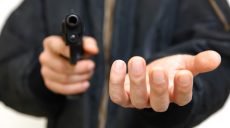 Троих мужчин задержали в Харьковском районе за разбой