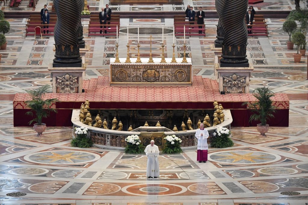 Рождественская месса в Ватикане пройдет в новом формате