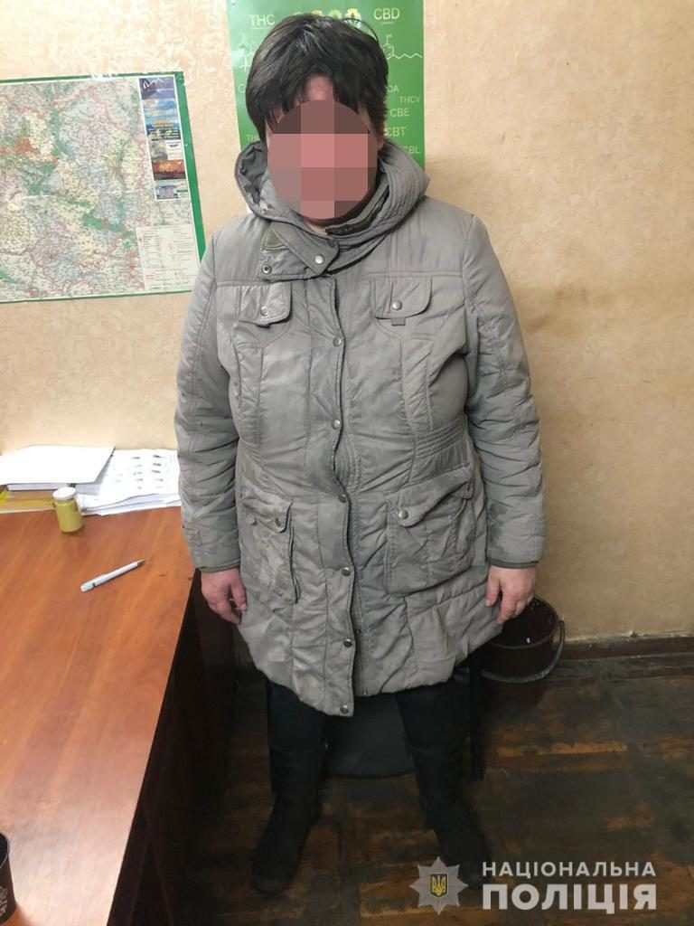 В Харькове полицейские задержали женщину, которая едва не лишила жизни мужчину