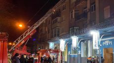 В Харькове из-за камина загорелась крыша дома (фото)