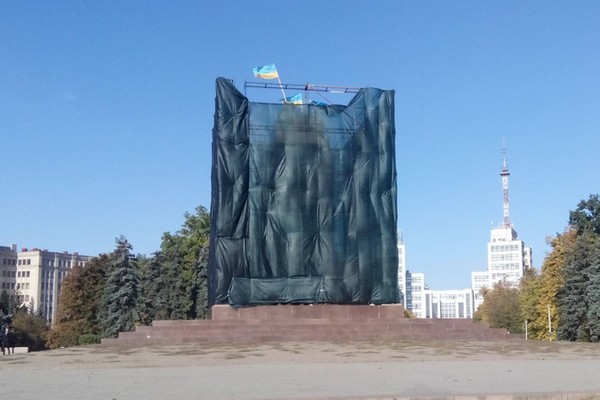 В Харькове и области остались четыре не декоммунизированные памятника Ленину