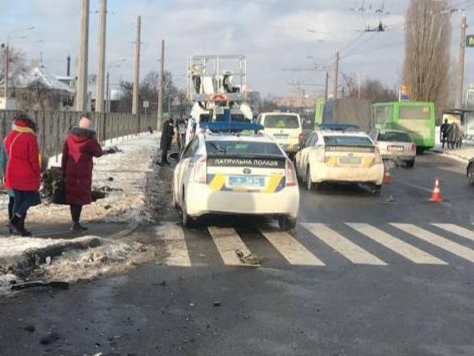 Смертельное ДТП: в Харькове «легковушка» снесла пешехода (фото, видео 18+)