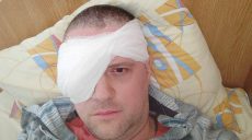 «Просто затягивают процесс»: суд по делу врача, который лишил пациента зрения на один глаз, снова перенесли