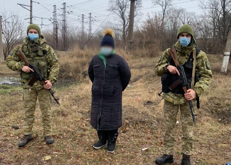 Шла пешком в Россию к маме. Пограничники задержали нарушительницу (фото)