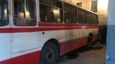Водителя едва не задавил собственный автобус (фото, подробности)
