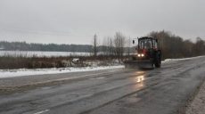 Ситуация на дорогах Харьковщины: дороги убирало более 160 человек