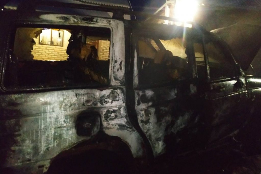На Харьковщине сгорел автомобиль (фото)