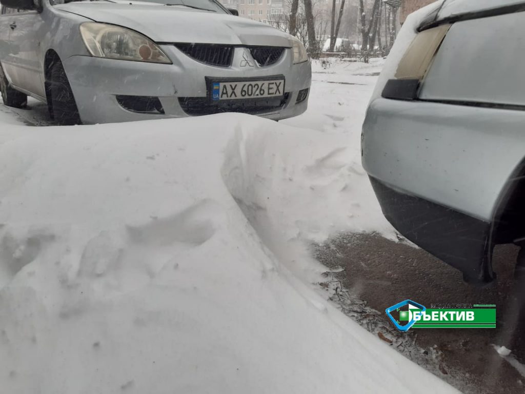 Снегопад. Что происходит в районах Харькова (видео, фото)
