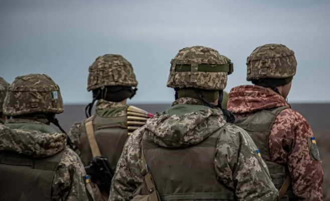 На Донбассе ранили двух украинских военных