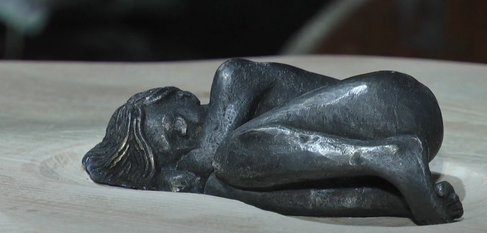 Звернення до Путіна та біблейські мотиви: роботи харків`янина відвезуть до Нью-Йорку