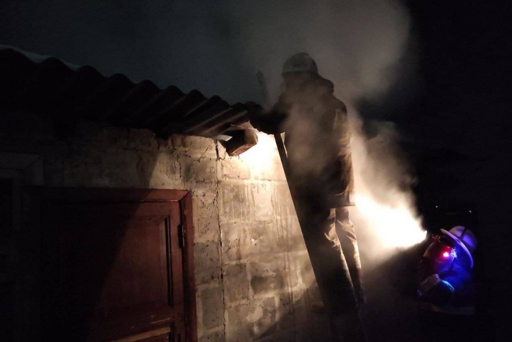 В городе Мерефа на Харьковщине короткое замыкание спровоцировало пожар