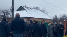 Зеленский приехал к сгоревшему зданию дома престарелых в Харькове (фото, видео)