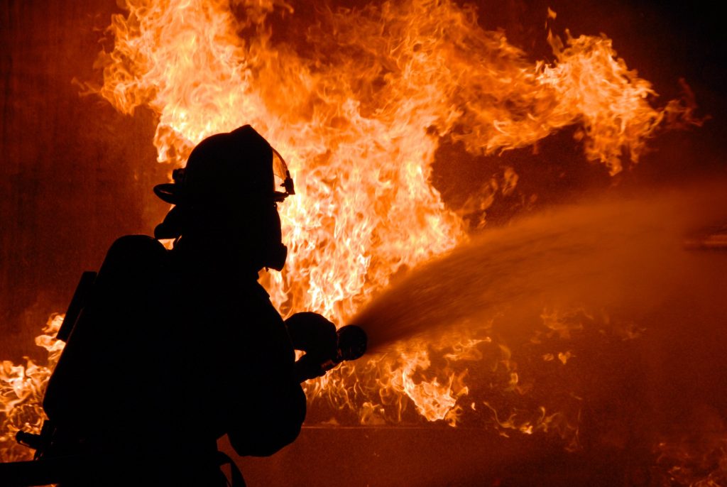 В Харьковской области на пожаре погиб курильщик