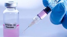 В Украине приняли календарный план вакцинации от COVID-19