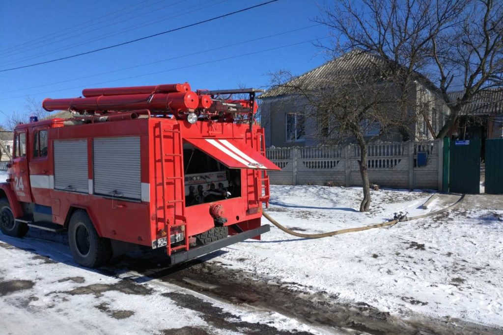 Пожар в частном доме произошел из-за телевизора (фото)