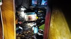 Спасатели погасили пожар в девятиэтажке Харькова
