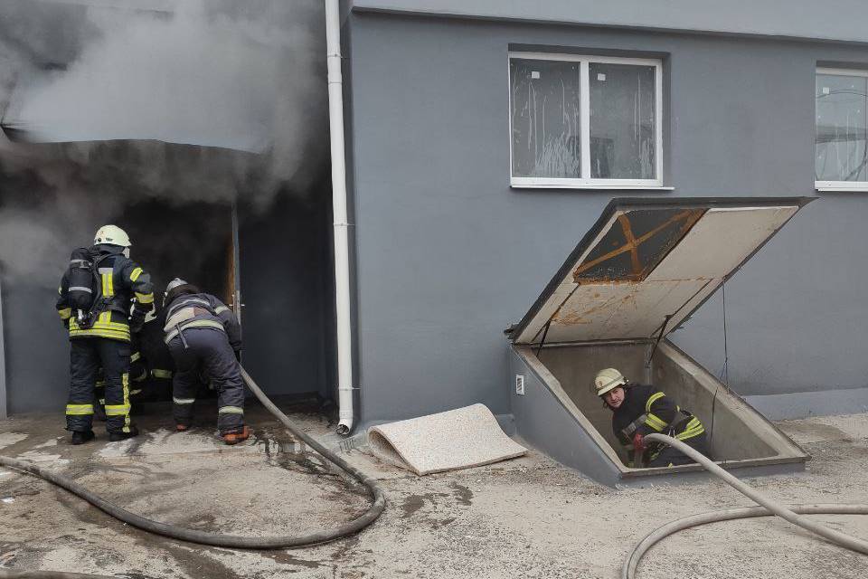 В Харькове горел офис (фото)