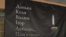 Вільні терористи, відсутність компенсацій: річниця теракту біля Палацу спорту (відео)