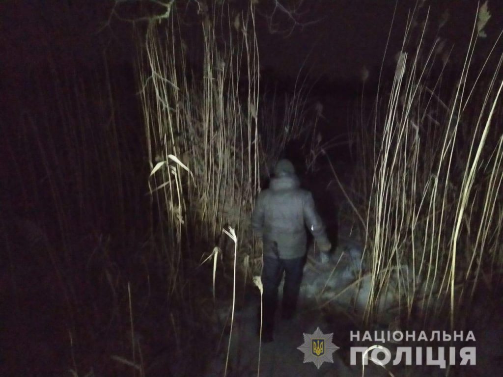 В Харьковской области два рыбака умерли, провалившись под лед (фото)
