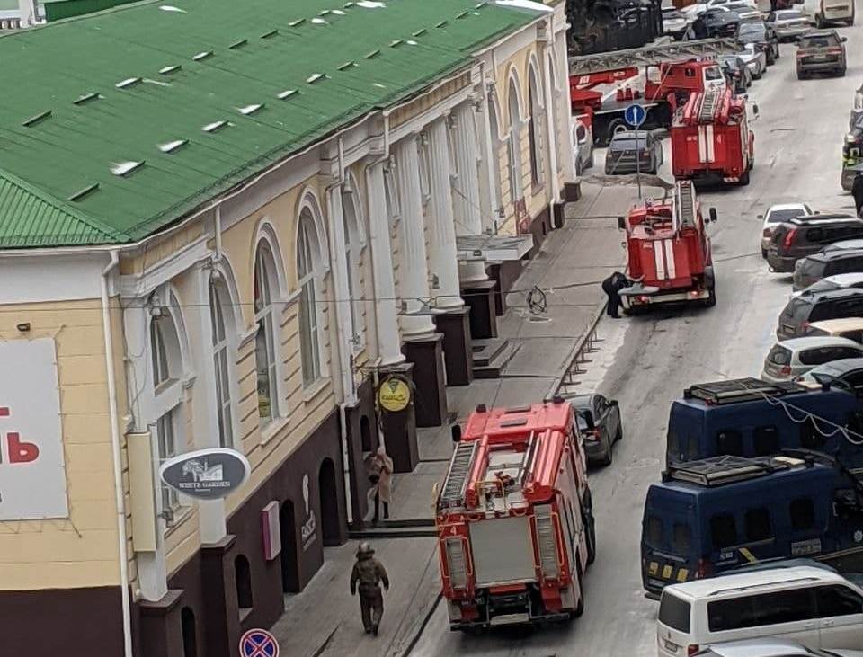 Пожарные машины возле горсовета: в ГСЧС рассказали, что происходит на улице Квитки-Основьяненко