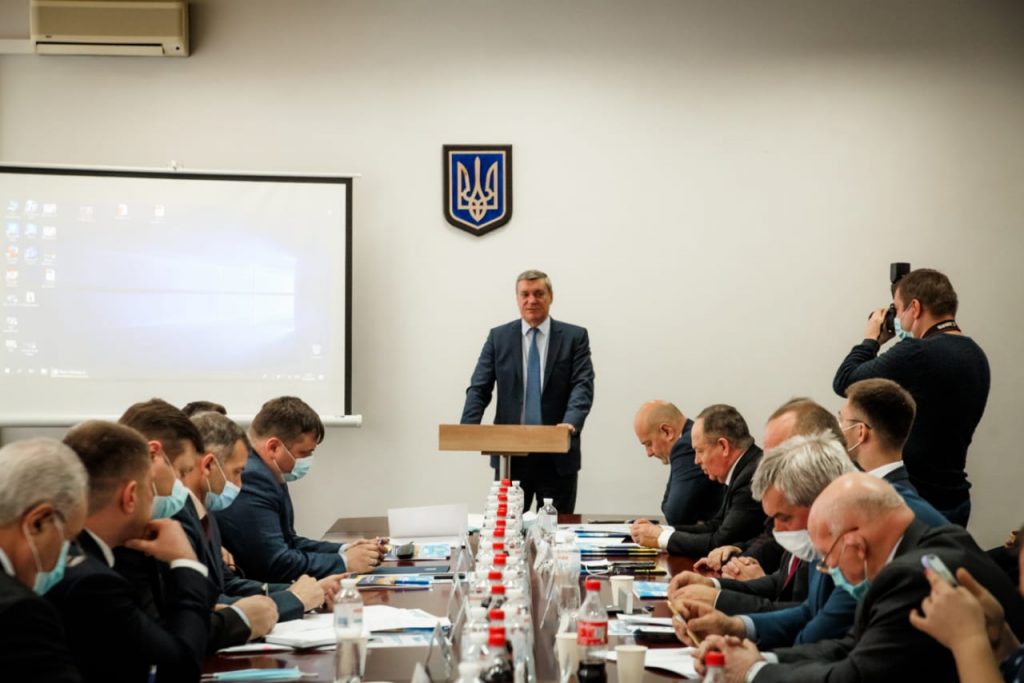 Уруский провел в Харькове выездное совещание авиастроителей