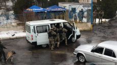 Силовики подавили «бунт» в Куряжской колонии (фото, видео)